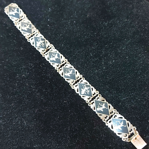 Antique Silver Siamese Dancer Link Bracelet - Picture 6 of 15